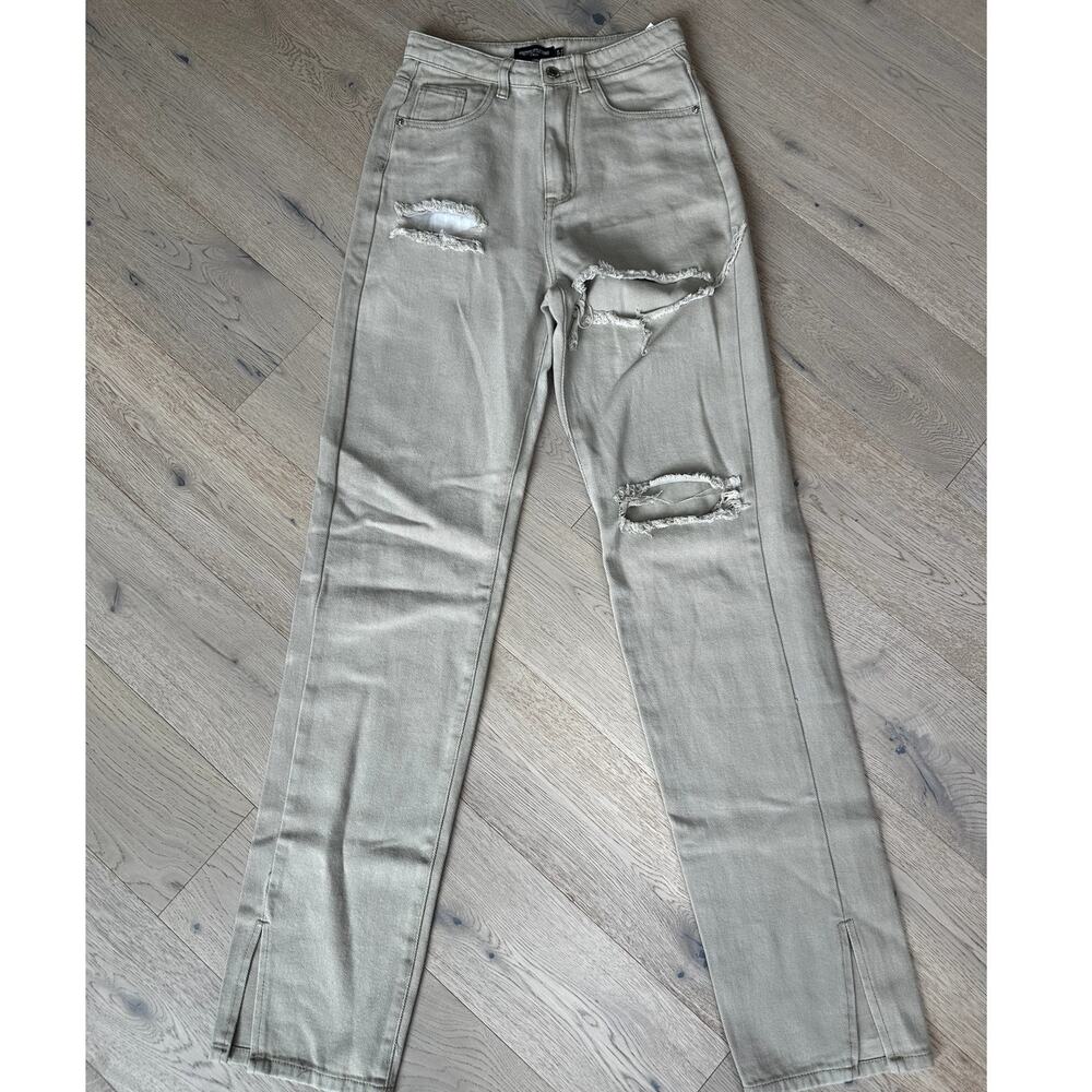 Pretty Little Thing Tall‎ Beige Distressed Jean - Size (US 4 Tall)/ (UK 8 Tall)